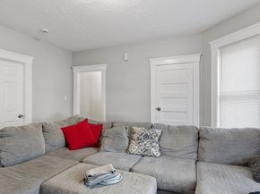 12 Windsor Street, Worcester MA 01605