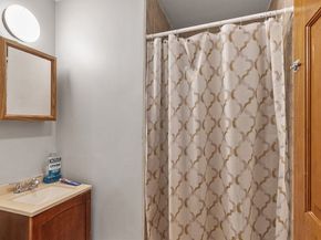 12 Windsor Street, Worcester MA 01605