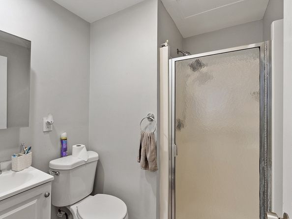 12 Windsor Street, Worcester MA 01605