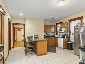 12 Windsor Street, Worcester MA 01605