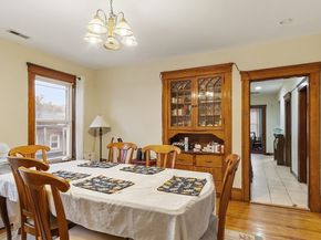 12 Windsor Street, Worcester MA 01605
