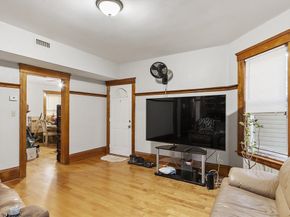 12 Windsor Street, Worcester MA 01605