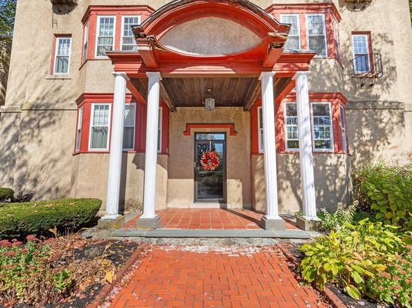 569 Franklin Street 1, Melrose MA 02176