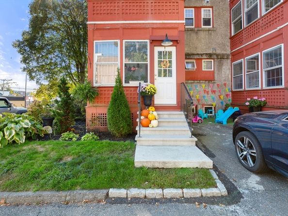 569 Franklin Street 1, Melrose MA 02176