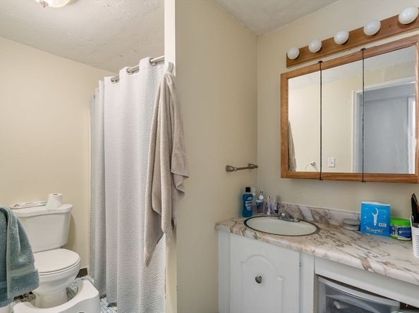 688 Boston Post Rd E 304, Marlborough MA 01752