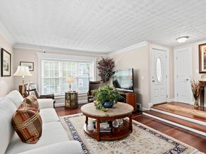 166 Phipps St, Quincy MA 02169