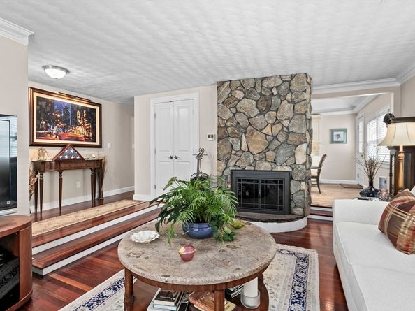 166 Phipps St, Quincy MA 02169