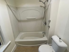 60 Pearl St, Leominster MA 01453