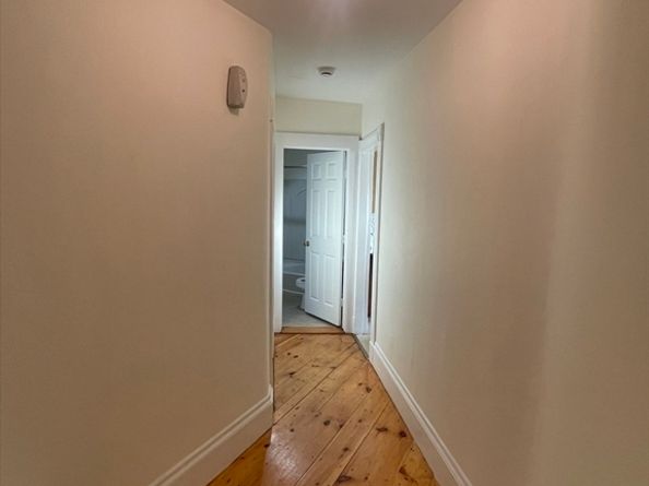 60 Pearl St, Leominster MA 01453