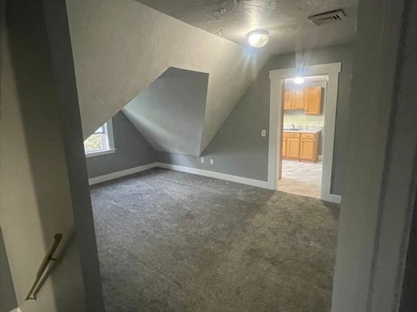 60 Pearl St, Leominster MA 01453