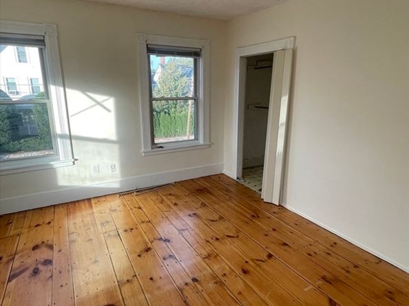 60 Pearl St, Leominster MA 01453