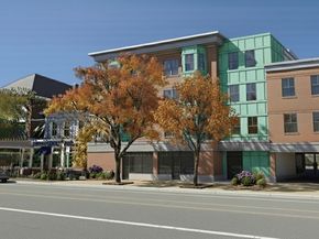 1151 Walnut 207, Newton MA 02461