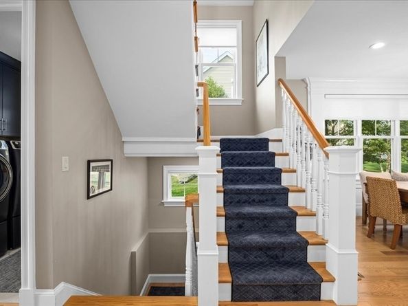 11 Eagle Lane 105, Framingham MA 01701