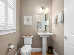 11 Eagle Lane 105, Framingham MA 01701