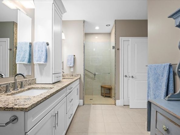 11 Eagle Lane 105, Framingham MA 01701