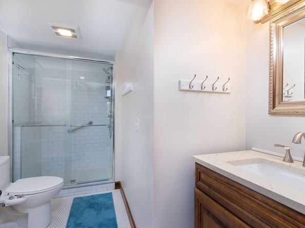 19 Pine Trl, West Brookfield MA 01585