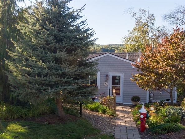 19 Pine Trl, West Brookfield MA 01585