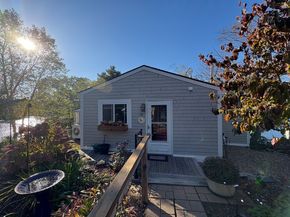 19 Pine Trl, West Brookfield MA 01585
