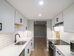 49 Melrose St 1H, Melrose MA 02176
