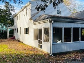 67 Long Ave, Framingham MA 01702