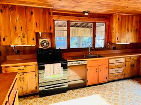 67 Long Ave, Framingham MA 01702