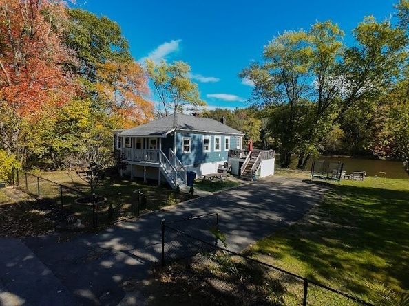 14 Elsie Ave, Billerica MA 01821
