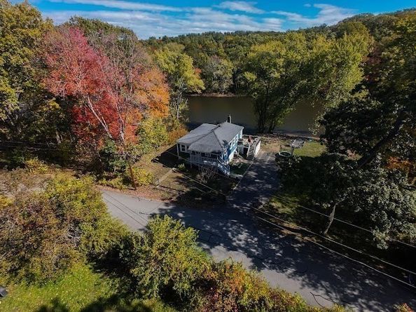 14 Elsie Ave, Billerica MA 01821