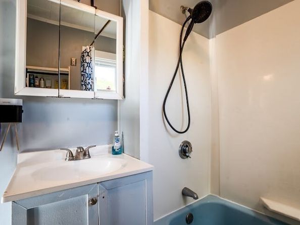 14 Elsie Ave, Billerica MA 01821
