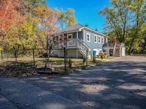 14 Elsie Ave, Billerica MA 01821
