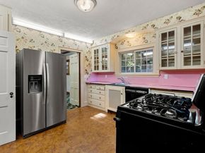 68 Vernon St, Newton MA 02458