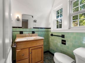 68 Vernon St, Newton MA 02458