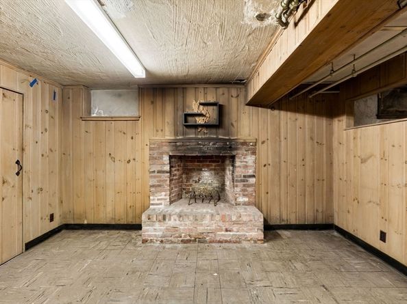 68 Vernon St, Newton MA 02458