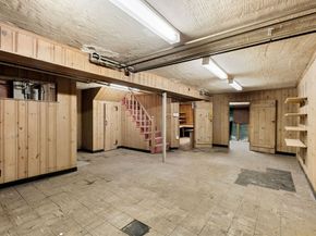 68 Vernon St, Newton MA 02458