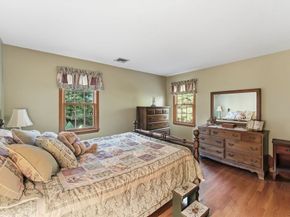 99 Country Club Dr, Northbridge MA 01588