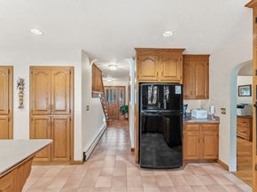 99 Country Club Dr, Northbridge MA 01588