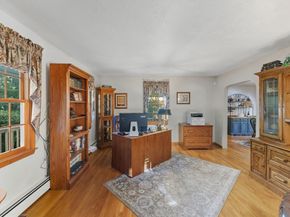 99 Country Club Dr, Northbridge MA 01588