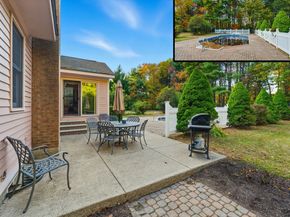 99 Country Club Dr, Northbridge MA 01588
