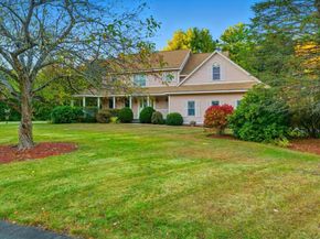 99 Country Club Dr, Northbridge MA 01588