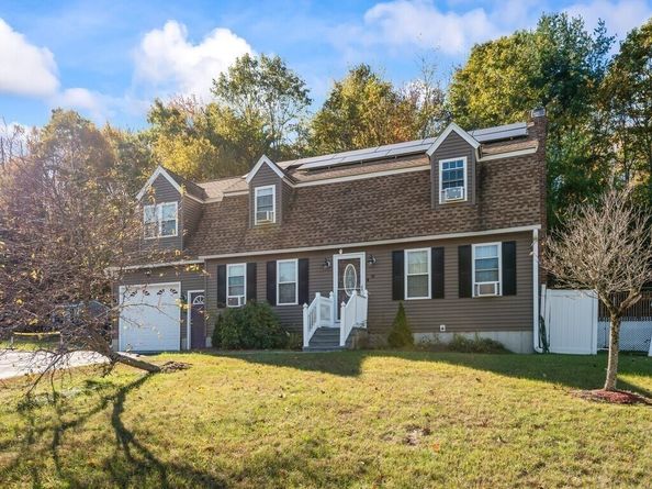 69 Bear Hill Road, Gardner MA 01440
