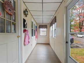 28 Lennon St, Gardner MA 01440