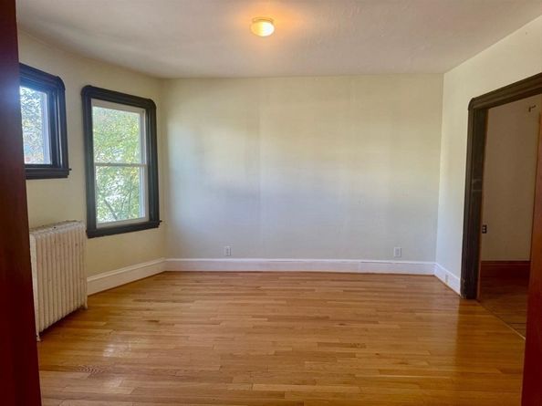 2 Laurel St, Chelsea MA 02150