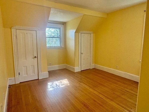 2 Laurel St, Chelsea MA 02150