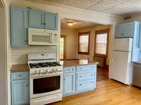 2 Laurel St, Chelsea MA 02150