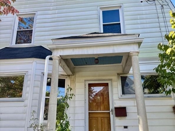 2 Laurel St, Chelsea MA 02150