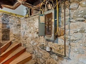 2 Laurel St, Chelsea MA 02150