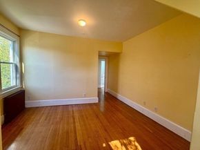 2 Laurel St, Chelsea MA 02150