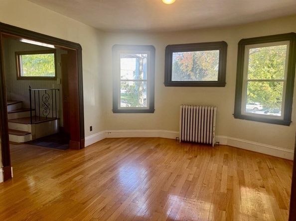 2 Laurel St, Chelsea MA 02150