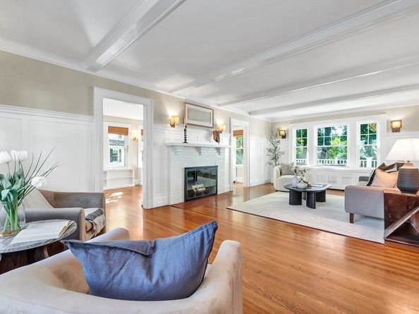58 Bacon St, Winchester MA 01890