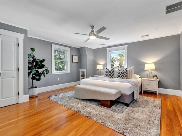 58 Bacon St, Winchester MA 01890