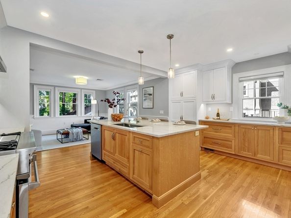 58 Bacon St, Winchester MA 01890